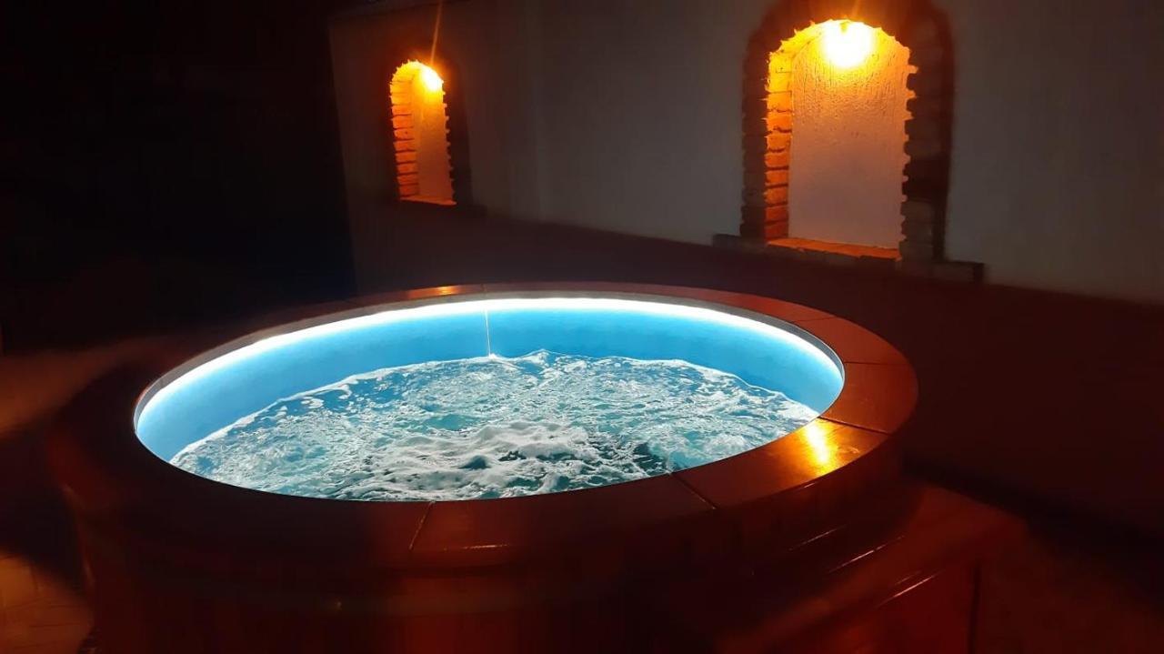 Jazmin Vendeghaz Villa Sovata Bagian luar foto